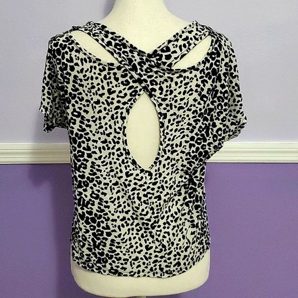 XXI Black & Gray Leopard Print Crossed Back Flowy Soft Knit Top - Picture 5 of 8
